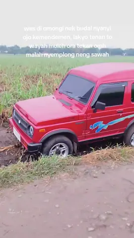 dalan e neng duwor kang kok malah mileh dalan ngisor ki pie to🤣😭😭#ngemblokcityninuninu #fyp #ngemblokcity #lcngemblok #ngemblok 