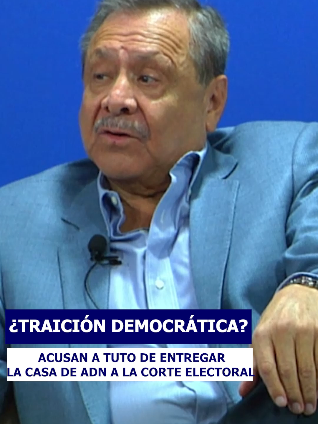 ¿TRAICIÓN DEMOCRÁTICA? ACUSAN A TUTO DE ENTREGAR LA CASA DE ADN A LA CORTE NACIONAL ELECTORAL    El dirigente del partido Acción Democrática Nacionalista (ADN), Óscar Daza, denunció públicamente al exmandatario y actual candidato Jorge “Tuto” Quiroga, acusándolo de haber iniciado la destrucción del partido al entregar la Casa de la Democracia a la corte nacional electoral. La acusación fue realizada durante su participación como invitado en el programa Posdata, donde Daza cuestionó la legitimidad política de Quiroga y lo responsabilizó de traicionar los principios fundacionales de ADN. En un tono desafiante, el dirigente también retó al candidato a un debate público, en el lugar y momento que él elija, con el objetivo de confrontar argumentos y esclarecer ante la opinión pública el rumbo del partido y sus verdaderas intenciones políticas. #POSDATA #adn #OSCARDAZA #TUTOQUIROGA #POLITICA #BOLIVIA
