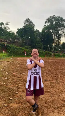 Tebak dimana  #sepakbolawanita #JJCapCut #ligatarkam #viralvideo #fyppppppppppppppppppppppp 