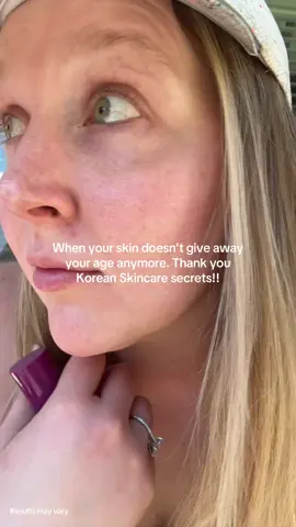 Under eye wrinkles don’t stand a chance! I love how many uses you can use on your face with this. Also works well under your makeup. #undereyecircles #tiktokshopfalldealsforyou #koreanskincareroutine #eyecream #wrinkles @Dr.Melaxin Global 