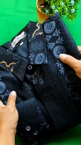 kemeja batik pria co dikeranjang kuning #batik #batikmurah #guncang1010 #promoguncang1010 #batikpria 