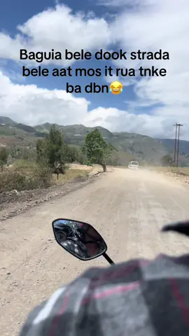 Tuir dalan Mak hsu dhn dbn besik na kl? hatan besik na myb halai ba latoo hla dek Uma😝😂