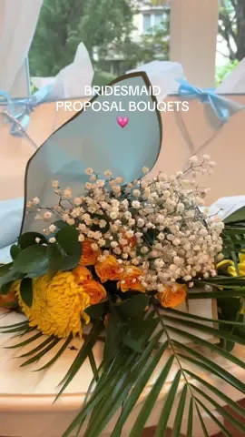 ok but why do I want to be a florist now LOL😂 I had so much fun making these I think I’m going to make them for the wedding?! BRIDES! Sound off in the comments 💗✨ @Trader Joe's  #floralarrangements #fyp #flowers #bridalflowers #flowertok 
