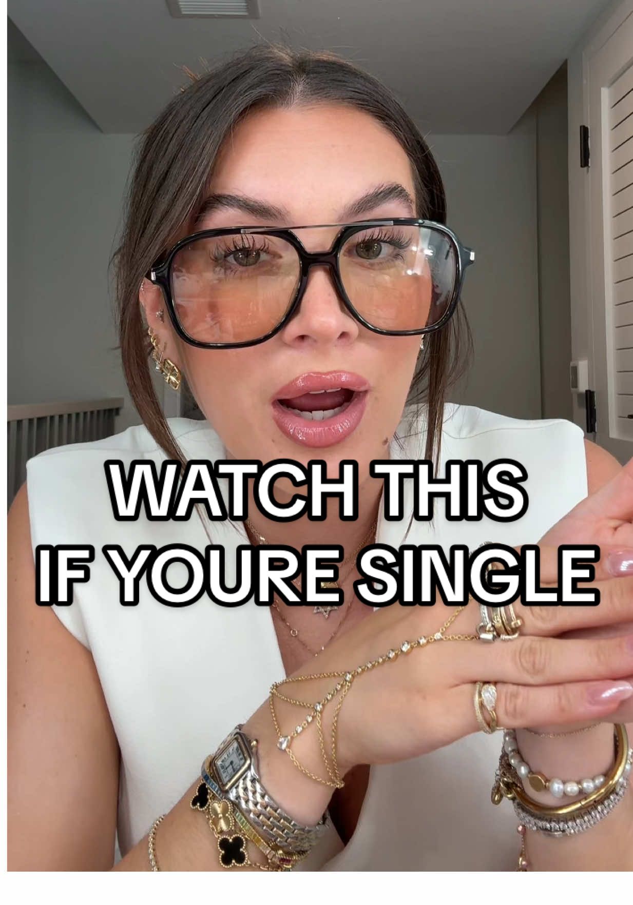 Embrace being single and love yourself the same way you want to love someone in your next relationship!!!! Give that love to YOU 🤍🥰🤭 #selflove #happy #single #relationships #advice  