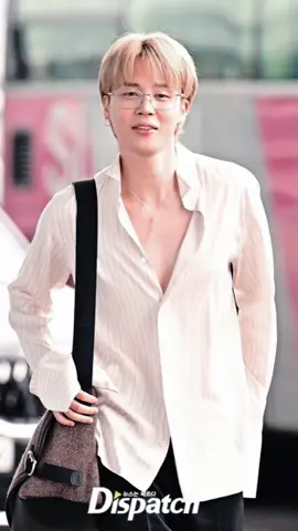 Jimin airport update 2025 on his way to fashion week #jimin #fashionweek #kpop#fyp #explor 