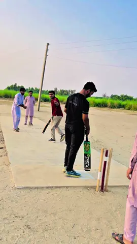 Hiky Chaka mare ya chonka 🤣#foryou #funny #cricketfun #unfrezzmyaccount #mrwela @mrwela_live @mrwela_extra 