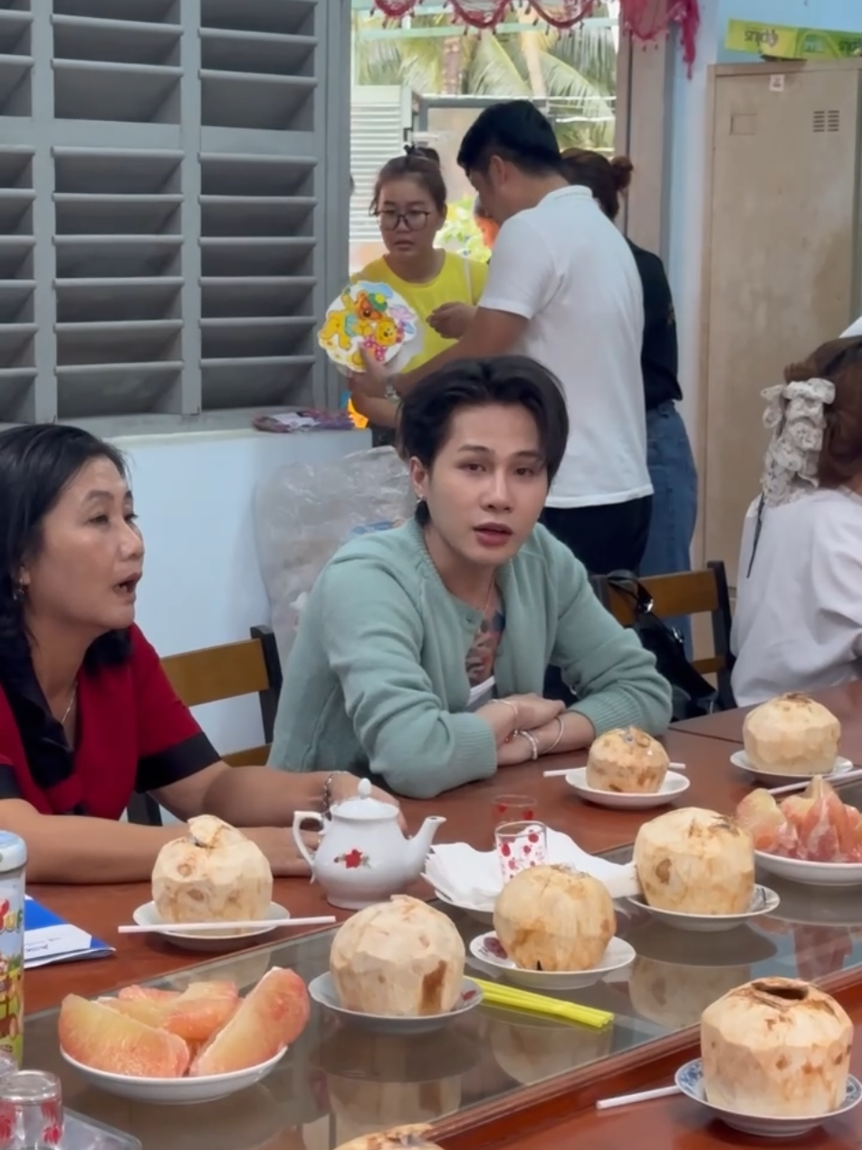 Tuấn đừng lo lắng! Chị tham gia nhiều chương trình Thiện nguyện rồi nên Chị sẽ sắp xếp được. Tuấn yên tâm nhé! @Jack - J97 @Tiểu Bảo Đi Lạc  #AnhTrangYeuThuong #JackJ97 #J97 #PhuongTuan  #DomDom 