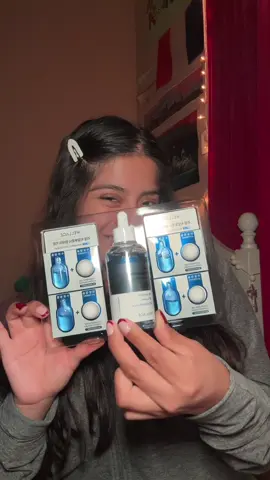 me 🤝 glass skin  @wellage USA #wellage #blueampoule #hyaluronicacid #koreanskincare #glowingskin #chicagolatina 