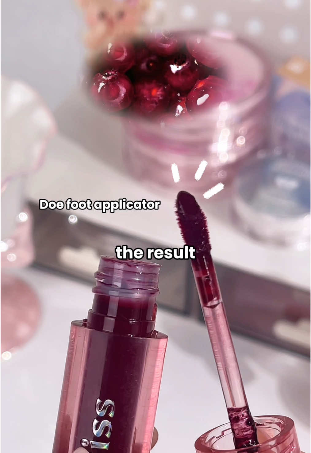 Penasaran gimana lip tint favorit kita dibuat? Intip prosesnya bareng-bareng yuk 👀 Siapa yang habis nonton ini jadi pengen ke pabrik barenbliss dan ikut buat lippies bareng juga?🤚🏻 #barenbliss #barenblissID #JoyfulCleanBeauty 