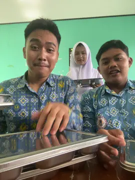 SAYANGGG MAKAN APA HARI INI🥵😍#ommartin #sayang #MBG #fyp 