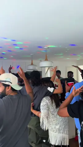 Cool ppl vibing under a one roof 🇦🇺❤️#progressive #party #cool 💥@Prishi_2000 🇱🇰🇦🇺 @Akash Hettiarachchi @Charu🐲 @Malshitha Rathnayaka🇦🇺 @rauwa 🇱🇰||🇦🇺 @YG @Shana🇦🇺 @Kav1thra @PrAvEeN @foodmedia99 @Deneth Fernando 🇱🇰📍🇦🇺 ❤️🙌