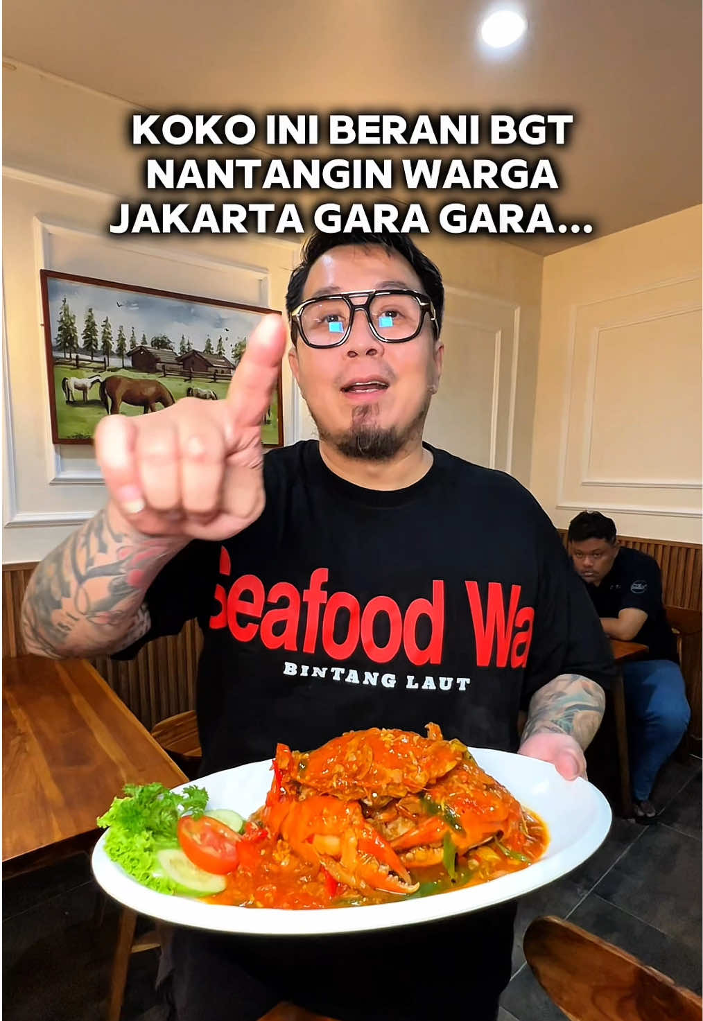 gaada takut-takutnya, koko ini bilang kepitingnya paling murah 1 jakarta?! untuk kepiting se jumbo ini 99k seporsi ALL KEPITING mau dimasak apa aja boleh, kepiting pun ambil sendiri boleh pilih pulakk woi (rata2 kepitingnya 500gr keatas) super cuan sihh pesen 3 porsi jg boleh HAHAHAH yang penting dine in ajah yaa PROMO KEPITING 99rb/ porsi sampai AKHIR TAHUN 2025‼️ *promo masih bisa diperpanjang*  📍Bintang Laut PRJ Jl Rajawali Selatan Raya, Jakarta Pusat