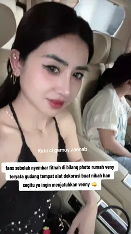 dasar buzzer oon  tukang fitnah 👊#vennyalberti165 #semuaorang #trendingtiktok #fyppppppppppppppppppppppp #video 