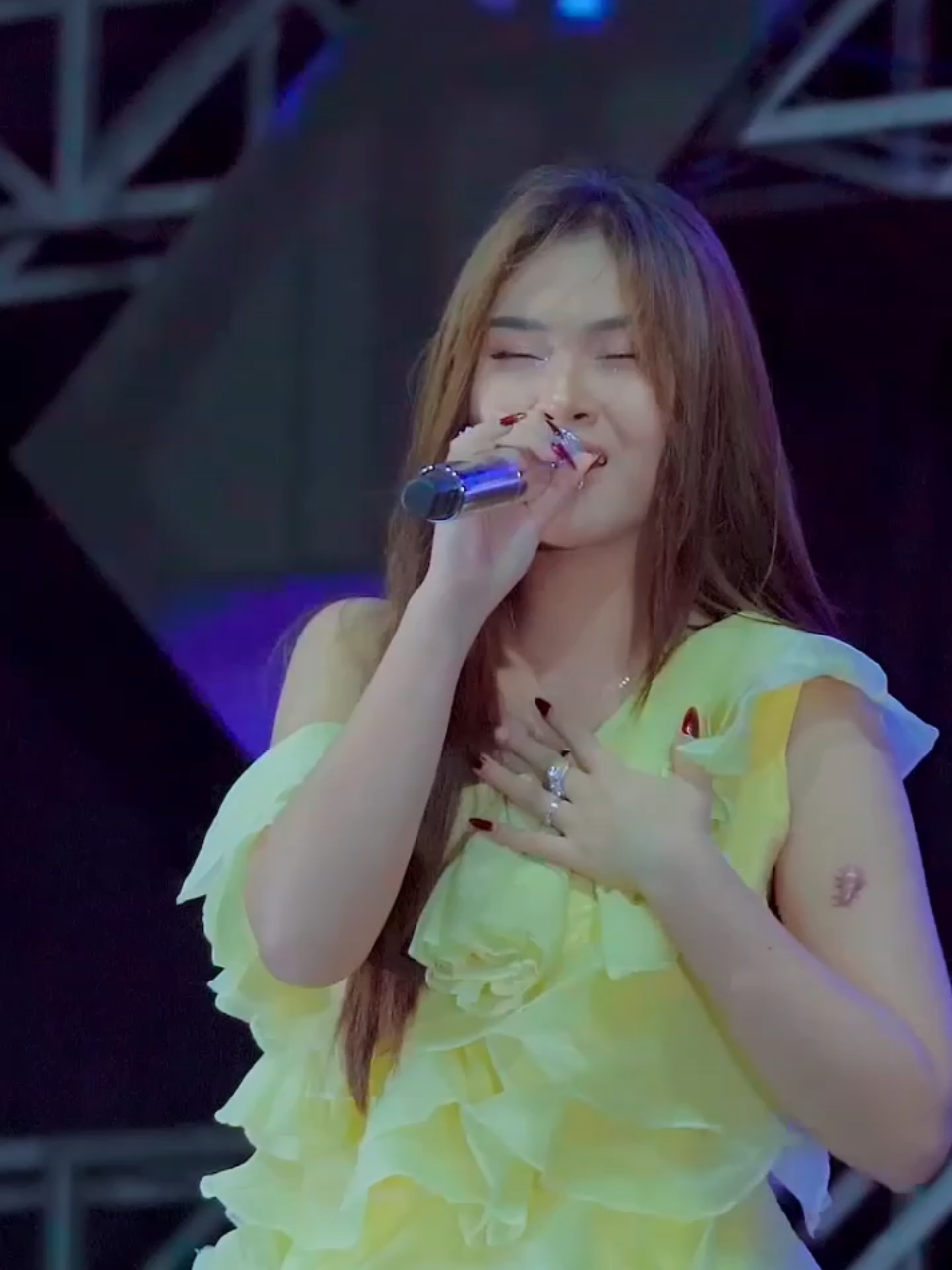DIKE SABRINA - HATI SIAPA TAK LUKA #music #dikesabrina #hatisiapatakluka #fyp 