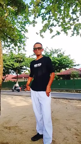 ngamen dulu sahabat #evekviral #epekkerentiktok #fypシ゚viral #fypシ゚viral 
