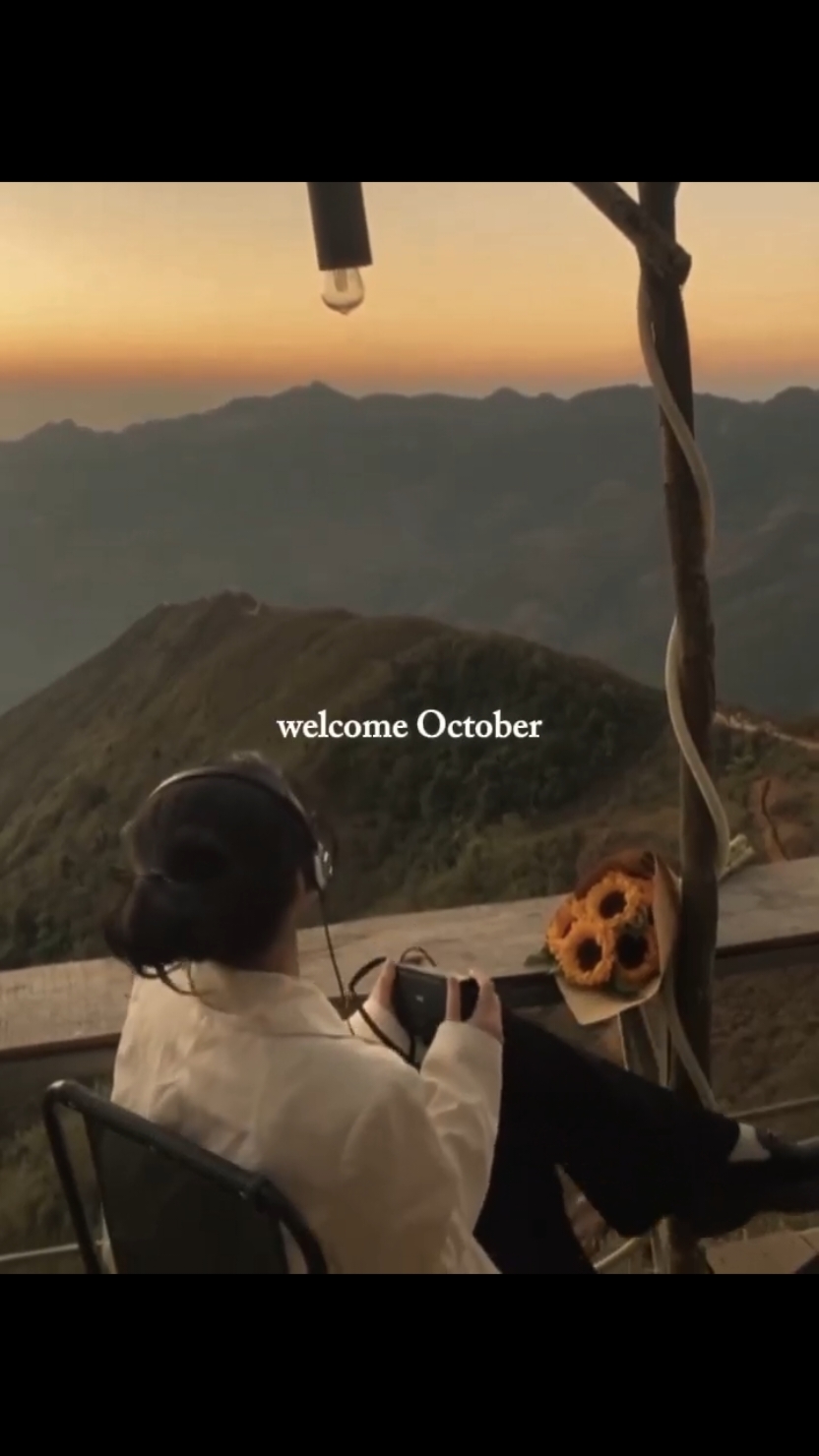 #CapCut Welcome October, you come with love... #templatecapcut #templatenuy #qoutes #welcomeoctober #viral #fyp #aesthetic #trending 