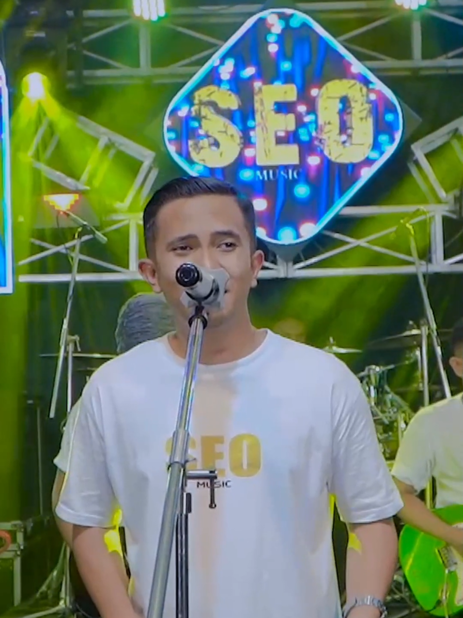 Ilalang biar cintaku malang @Cak Ndu @EMIRA PRODUCTION @Pitis @Memi_Diana @SINAR LIGHTING @Simpatik Production #ilalang #cakndu #seomusic #emiraaudio #fyp 