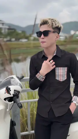 Em lên quả áo này là hết nước chấm luôn ae ơi #ao #aosomi #thoitrangnam #vairalvideo #xuhuongtiktok 
