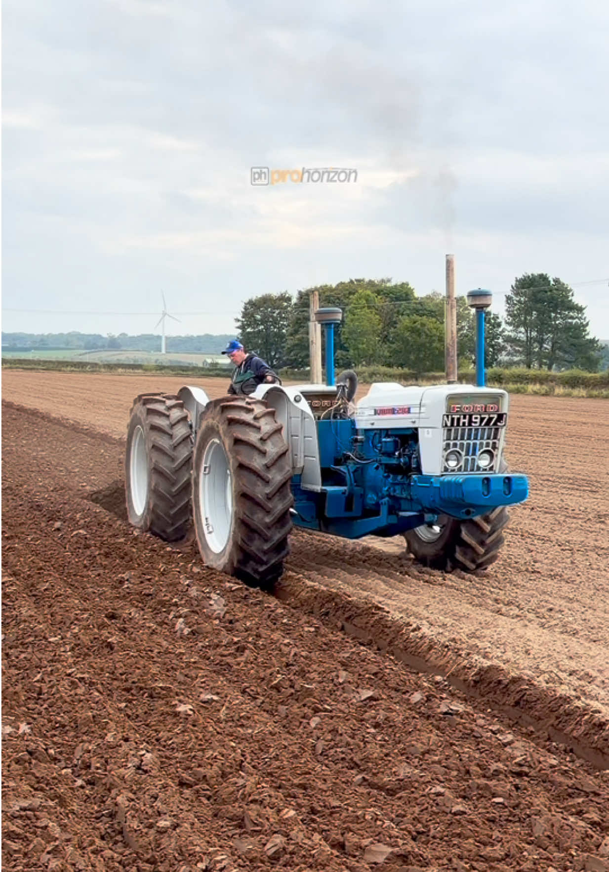 Doe tractor at the Southwell ploughing match #doetractor #ploughing #tractortok 