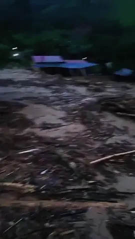 Lũ lụt Miền Bắc.  Khe Lõng, Mỏ Vàng, Lào Cai còn lại gì sau cơn mưa chứ. 😩 ( hoàn lưu bão số 10 năm 2025) 😩 #gianganam #lulut #lulutmienbac #lulutmientrung #lulutnghean 