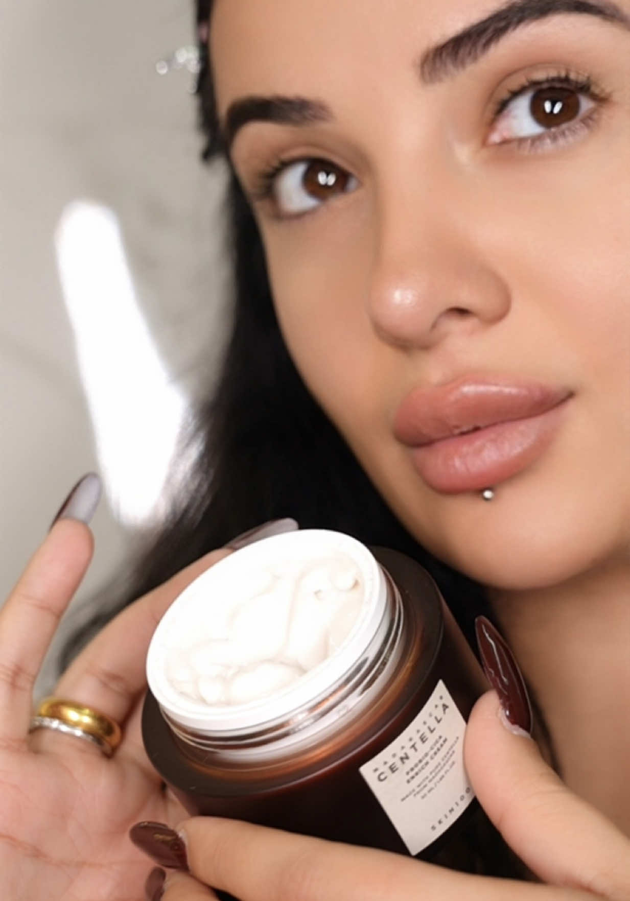 You can get this full Korean skincare routine at Costco.com 🛒 for just $34.99 – an incredible value for radiant skin you’ll love! 🎀 @SKIN1004 US #SKIN1004 #ProbioCicaUltimateSet #CostcoFinds #CostcoDeals #CostcoMustHaves 