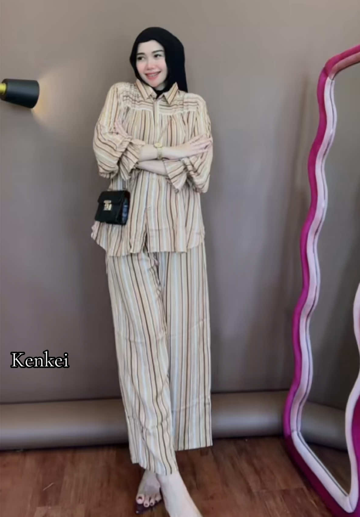 Cantik banget onesetnya 😍😍😍 #oneset #onesetkekinian #onesetcantik #ootdhijabstyle 