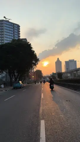Footage gratis silahkan ambil  #fyppppppppppppppppppppppp #vibesjakarta #jakartasianghari #jakartapagi #jakartamalam #footage 