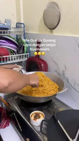 Boleh request pake jagal atau nggak weehhh