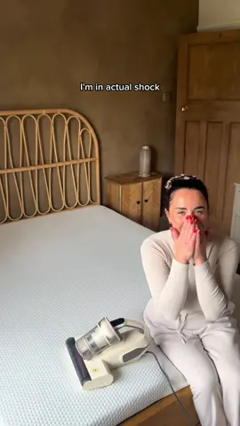 Ad If you’ve got pets that rule the house like mine do and sleep in the bed then this one’s for you! 🐾 I’ve been testing the Jimmy BX6 Lite anti-mite vacuum and I’m honestly shocked at what it pulled out of our bed, sofa and rug! The mattress is only a few months old!!! It uses UV light and hot air to sanitise, and the dust sensor shows real time dirt! Like I thought I was a clean ish person obviously not haha!  Really impressed with it! It’s Lightweight, powerful, and easy to clean! Link in bio!  #cleaninghacks #cleaningtok #matressvacuum #cleanhome #viralvaccum 