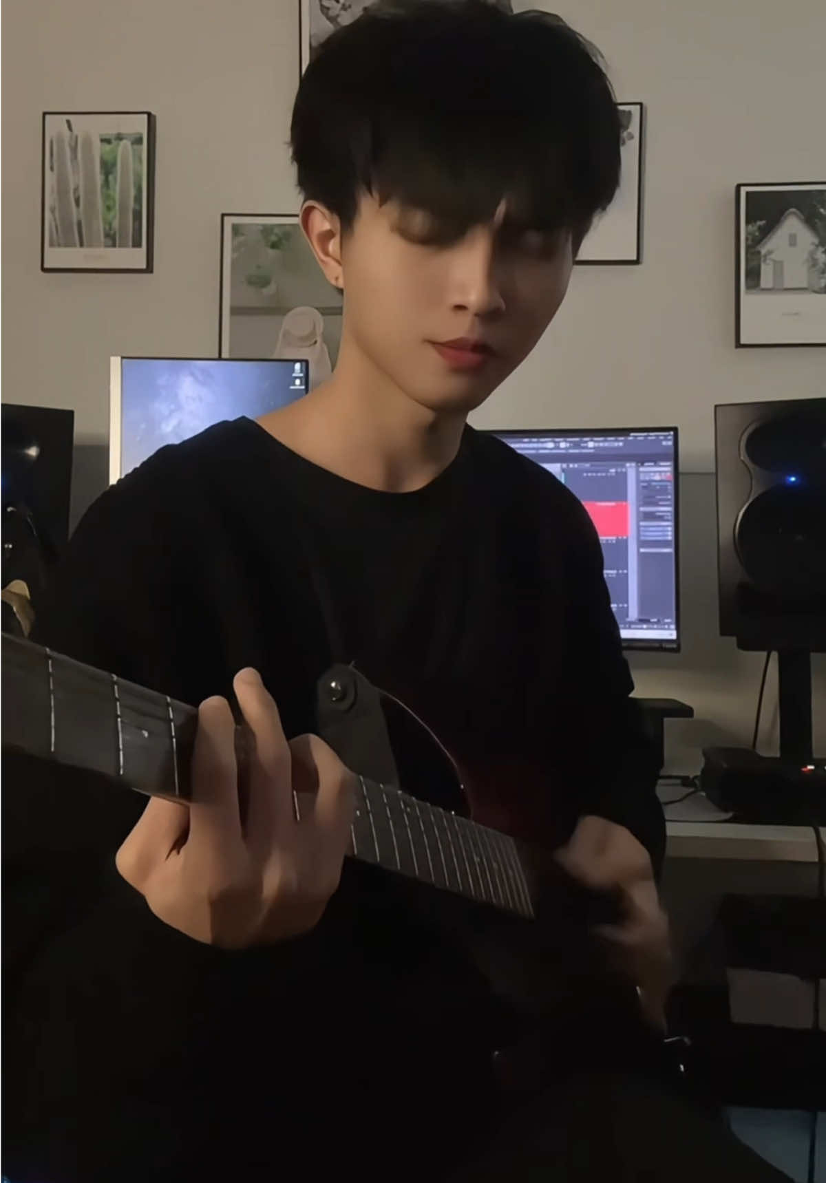 Phần 36 | Có ai mà biết cách yêu thì cmt chỉ tui với nha… 🥺 ANH ĐÃ KHÔNG BIẾT CÁCH YÊU EM - QUANG ĐĂNG TRẦN  Cover by TMTGuitar  #electricguitar #anhdakhongbietcachyeuem #rock #xuhuong #tmtguitar 