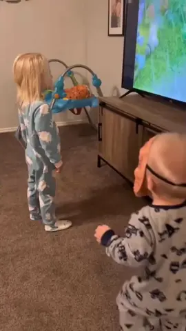 mask prank 🤣😂#funnybaby #prank #funny #funnykids #foryou 