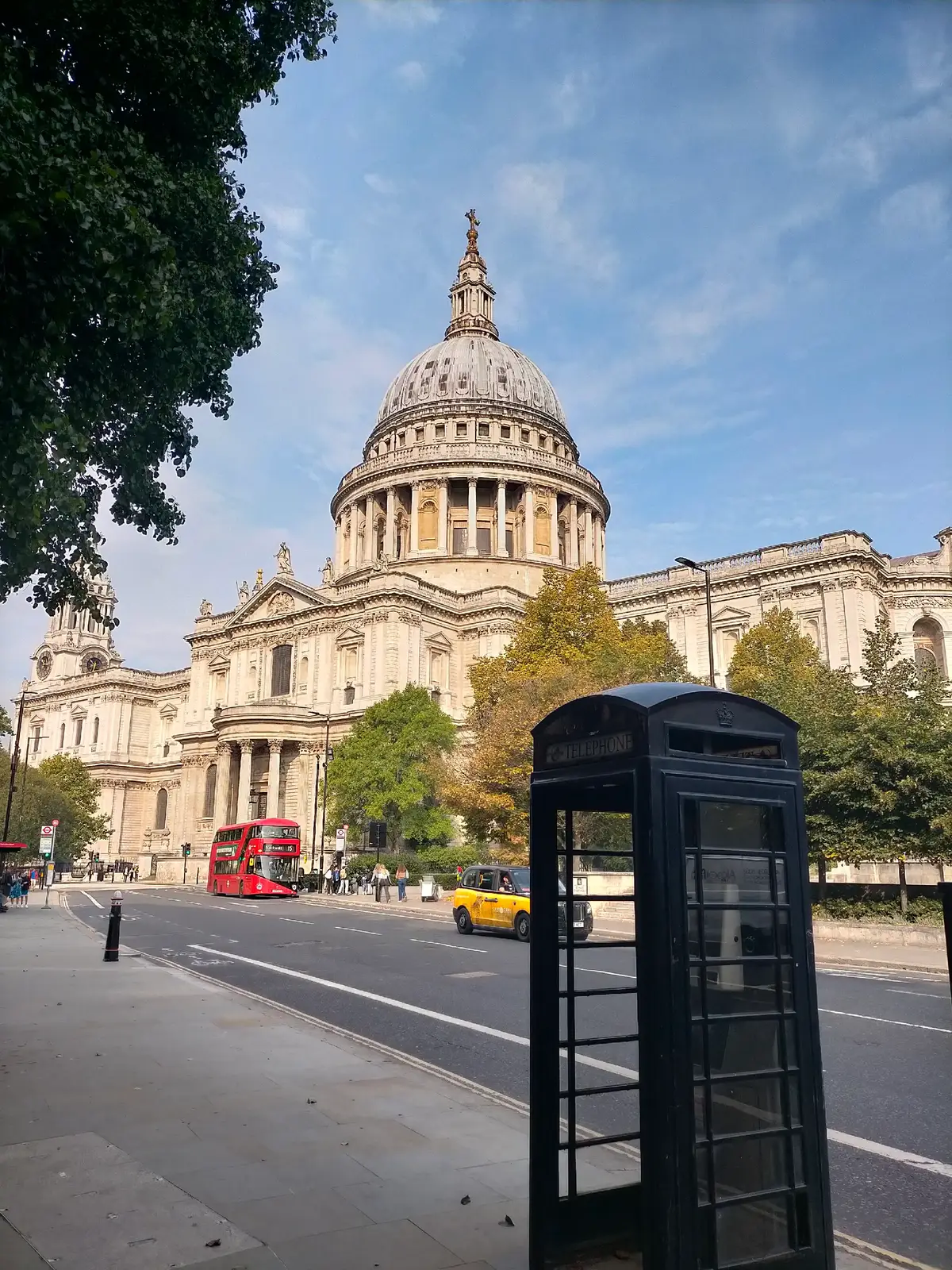 Envie de retourner dans cette ville magique 🇬🇧 #london #unitedkingdom #tourist #autumnvibes 