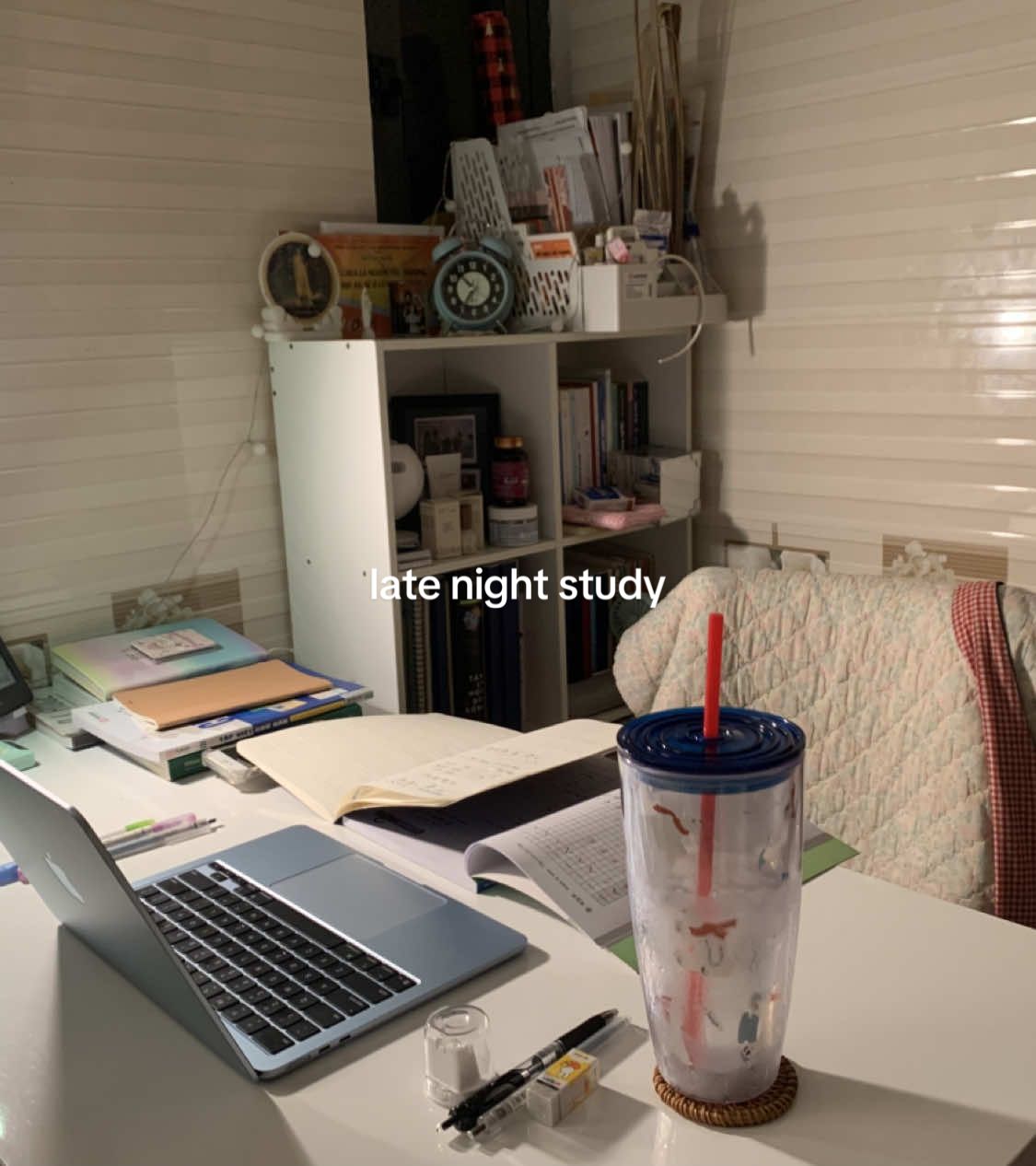 Once the studying is over, work awaits #studytok #studymotivation #studyvlog #studywithme #zeprryh 