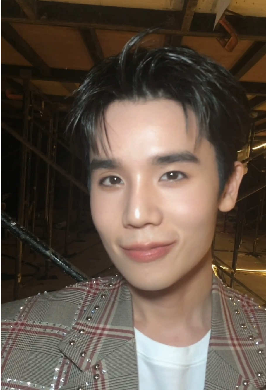 #จิมมี่จิตรพล #jimmyyjp #mymagicprophecyafterparty 💇🏻‍♂️ 👩🏻‍🎨 By: @ploy_sukwasa X @theacassmakeup /👕👖By: @ballionista @chakki_princess 