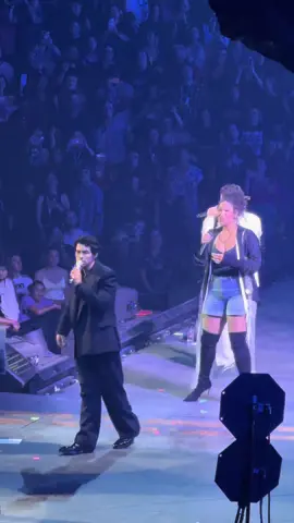 No air Jordan sparks Jonas brothers live #phx az special guest