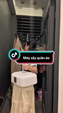 Tầm mưa gió bão bùng này mà có máy sấy quần áo thì quá hợp lý luôn ạ  #lailanhungday🥰 #maysayquanao #muabao #tusayquanao #maysayquanaogapgon 