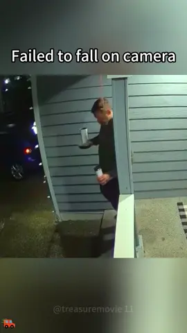 The camera captured people's funny failures 🤣🤣#doorbellcam #ringcamera #funnyvideos #funny #fall #interesting #tiktok