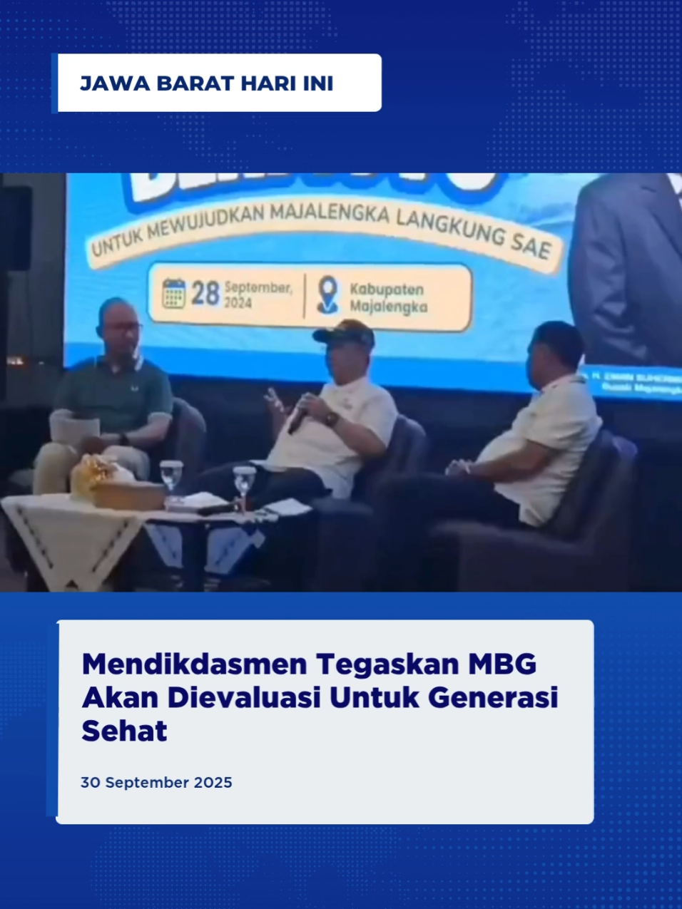 Majalengka – Menteri Pendidikan Dasar dan Menengah (Mendikdasmen), Abdul Mu’ti menegaskan komitmen untuk melanjutkan program Makan Bergizi Gratis (MBG), meskipun akan dievaluasi guna menjamin keamanan dan efektivitas program tersebut. Pemerintah tetap berkomitmen menjalankan program MBG meski menghadapi berbagai tantangan. Mendikdasmen RI, Abdul Mu’ti, menyebut MBG sebagai program strategis untuk menciptakan generasi yang sehat dan kuat. Namun, ia juga mengakui adanya tantangan yang harus segera dievaluasi. Saat ini, evaluasi program MBG sedang dilakukan oleh Badan Gizi Nasional bersama lintas kementerian. Pemerintah berharap evaluasi ini dapat menghasilkan sistem yang lebih aman, sehingga program MBG tetap berjalan dan memberikan manfaat tanpa membahayakan penerima. “Program MBG sangat strategis untuk pertumbuhan gizi anak untuk membangun generasi indonesia yang sehat dan kuat. Jadi, meskipun terdapat tantangan di beberapa tempat, evaluasi dan perbaikan harus segera dilakukan,” ujar Abdul Mu’ti, Menteri Pendidikan Dasar dan Menengah RI, Senin (29/9). Selain itu, Mendikdasmen juga berjanji akan memperhatikan kesejahteraan guru ASN maupun non-ASN, serta mengalokasikan anggaran untuk perbaikan sarana dan prasarana sekolah, termasuk penunjang kegiatan belajar-mengajar yang tersebar di 27 provinsi di Indonesia. [Sumber: Edwar Ruspendi] #TVRIJawaBarat #TVRI #mediapemersatubangsa  #JawabaratHariIni 