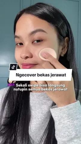 Sekali swipe bisa nutupin bekas jerawat 😉 Yuk buruan checkout! #Implora #ImploraCosmetics #BeraniJadiAku #ImploraTwoWayCake