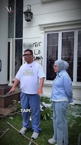 TANGIS Uya Kuya Pecah Lihat Kondisi Rumah Sehabis Dimarah: Silahkan Hina Saya, Tapi Jangan Keluarga❗ #beritaselebriti #mseleb #uyakuya #astridkuya #rumahuya 