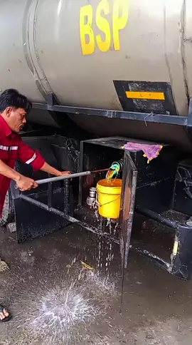 atu supir di lawan puguh bedas ngangkogna🤣🤣🤣#budakrangkas #pemudasenang #fypシ゚ #drivermudapunyacerita #kurirkimia 