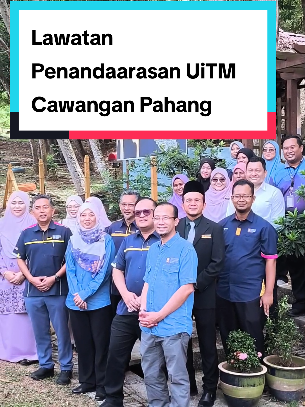 Assalamualaikum dan Salam Sejahtera  𝐋𝐀𝐖𝐀𝐓𝐀𝐍 𝐏𝐄𝐍𝐀𝐍𝐃𝐀𝐀𝐑𝐀𝐒𝐀𝐍 𝐔𝐢𝐓𝐌 𝐂𝐀𝐖𝐀𝐍𝐆𝐀𝐍 𝐏𝐀𝐇𝐀𝐍𝐆 𝐊𝐄 𝐔𝐢𝐓𝐌 𝐂𝐀𝐖𝐀𝐍𝐆𝐀𝐍 𝐉𝐎𝐇𝐎𝐑 𝐔𝐢𝐓𝐌 𝐂𝐚𝐰𝐚𝐧𝐠𝐚𝐧 𝐉𝐨𝐡𝐨𝐫 | 𝟑𝟎 𝐒𝐞𝐩𝐭𝐞𝐦𝐛𝐞𝐫 𝟐𝟎𝟐𝟓: UiTM Cawangan Johor berbesar hati menerima kunjungan delegasi daripada UiTM Cawangan Pahang bagi sesi lawatan penandaarasan yang berlangsung pada hari ini 30 September 2025 (Selasa). Lawatan ini dimulakan dengan sesi bergambar dan lawatan tapak ke Laksamana Nektar, diikuti sesi perbincangan dan perkongsian ilmu di Bilik Mesyuarat Utama. Sesi dimulakan dengan ucapan oleh YBrs Prof. Madya Dr. Saunah Zainon, Menjalankan Fungsi Rektor UiTM Cawangan Johor diikuti oleh ucapan balas oleh YBrs Prof. Dr. Wan Mohd Nazri Wan Abdul Rahman, Timbalan Rektor PJI, UiTM Cawangan Pahang. Turut berlangsung sesi penyampaian cenderamata sebagai tanda penghargaan, sebelum majlis diakhiri dengan jamuan makan tengah hari. Semoga kunjungan ini memperkukuh jaringan kerjasama dan membuka peluang penambahbaikan bersama antara kedua-dua cawangan. Syabas dan tahniah diucapkan kepada urusetia program Bahagian Penyelidikan, Jaringan Industri dan Alumni menguruskan keseluruhan program lawatan dengan cemerlang.  Sekian, terima kasih. اوسها، تقوى، مليا #uitmdi❤ku #uitmjohor  #BenchmarkingVisit   #UiTMPahangxUiTMJohor #salammajujohor 