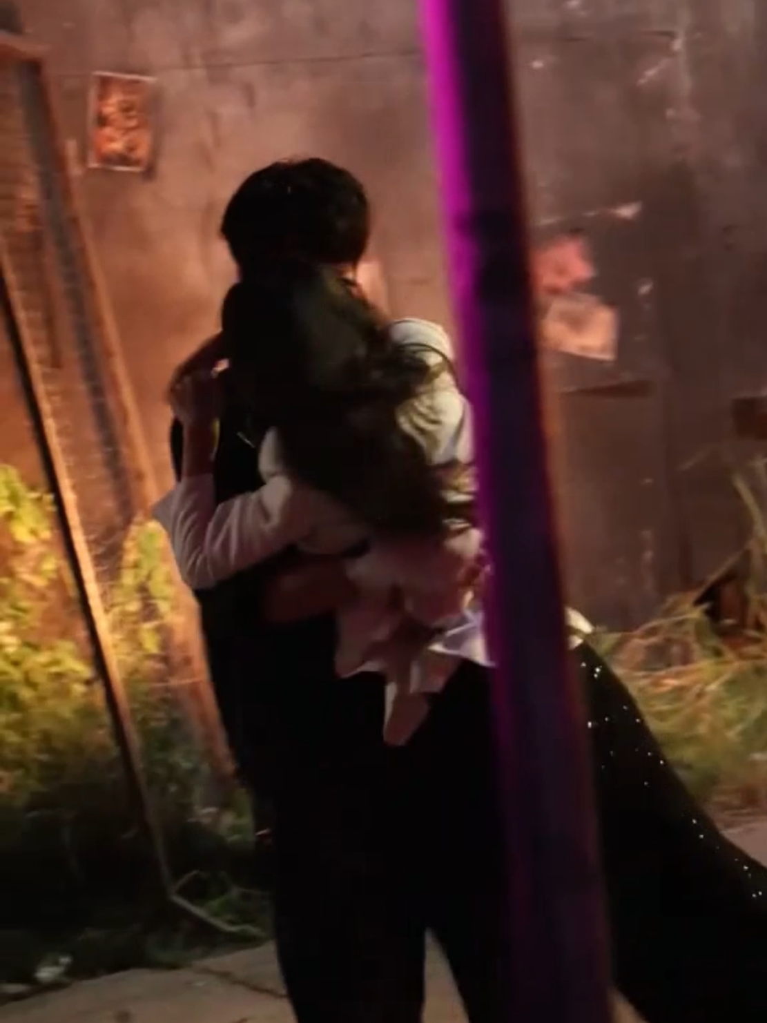 aku juga pengen digituin 😩🤣 Wang Yiran & Zuo Yi 🥰🎬 Behind The Scene : 炽宠  #wangyiran #王奕然 #zuoyi 