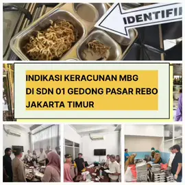 Sebanyak 20 siswa di SDN 01 Gedong mengalami indikasi keracunan makanan setelah mengonsumsi Makanan Berkeamanan Gizi (MBG) pada Selasa pagi. Kejadian tersebut terjadi sekitar pukul 07.05 WIB, saat sekolah membagikan MBG untuk kelas 1, 2, 5, dan 6. Beberapa siswa dari kelas 1 dan 2 melaporkan kepada guru bahwa mie yang disajikan berbau tidak sedap. Segera setelah itu, terlihat gejala mual dan muntah pada salah satu siswa kelas 2. Wakil Kepala Sekolah, Ibu RA Rafauziah, langsung menghentikan distribusi makanan. Siswa yang terindikasi keracunan mengalami gejala seperti sakit perut, pusing, dan mual. Sebanyak lima siswa dibawa ke RSUD Pasar Rebo, namun kini mereka sudah diperbolehkan pulang ke rumah. Untuk catatan, SDN 01 Gedong telah menerima MBG ini sejak Agustus 2025 dengan menu hari Selasa berupa mie goreng, telur goreng, tahu, capcay, dan buah strawberry. Mie goreng tersebut terlihat pucat dan berbau tidak sedap. Pengiriman MBG dilakukan oleh Yayasan Ameena Mulya Indonesia, dengan total 362 kotak, di mana 245 kotak dikirim pagi itu. Pihak sekolah dan otoritas kesehatan sedang menyelidiki situasi ini guna menjamin keamanan makanan yang disajikan kepada siswa di masa mendatang. #MBG #KeracunanMBG #SDN01PasarRebo #PasarRebo