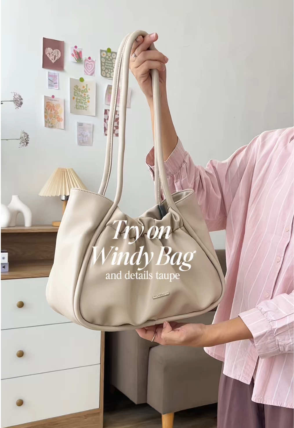 POV: try on windy totebag (taupe) pertama kali, langsung jatuh cinta sama warnanya 😍 Jujurly.. windy totebag taupe is a YES for me!🤎 Would you wear this color?👀  