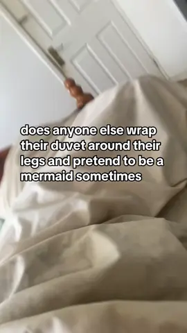 i tried making mermaid noises but im in so much pain the moans are moans of pain because everything hurts from work #mermaidtok #bladee #musclepain #fkatwigs #scarletoverkill 