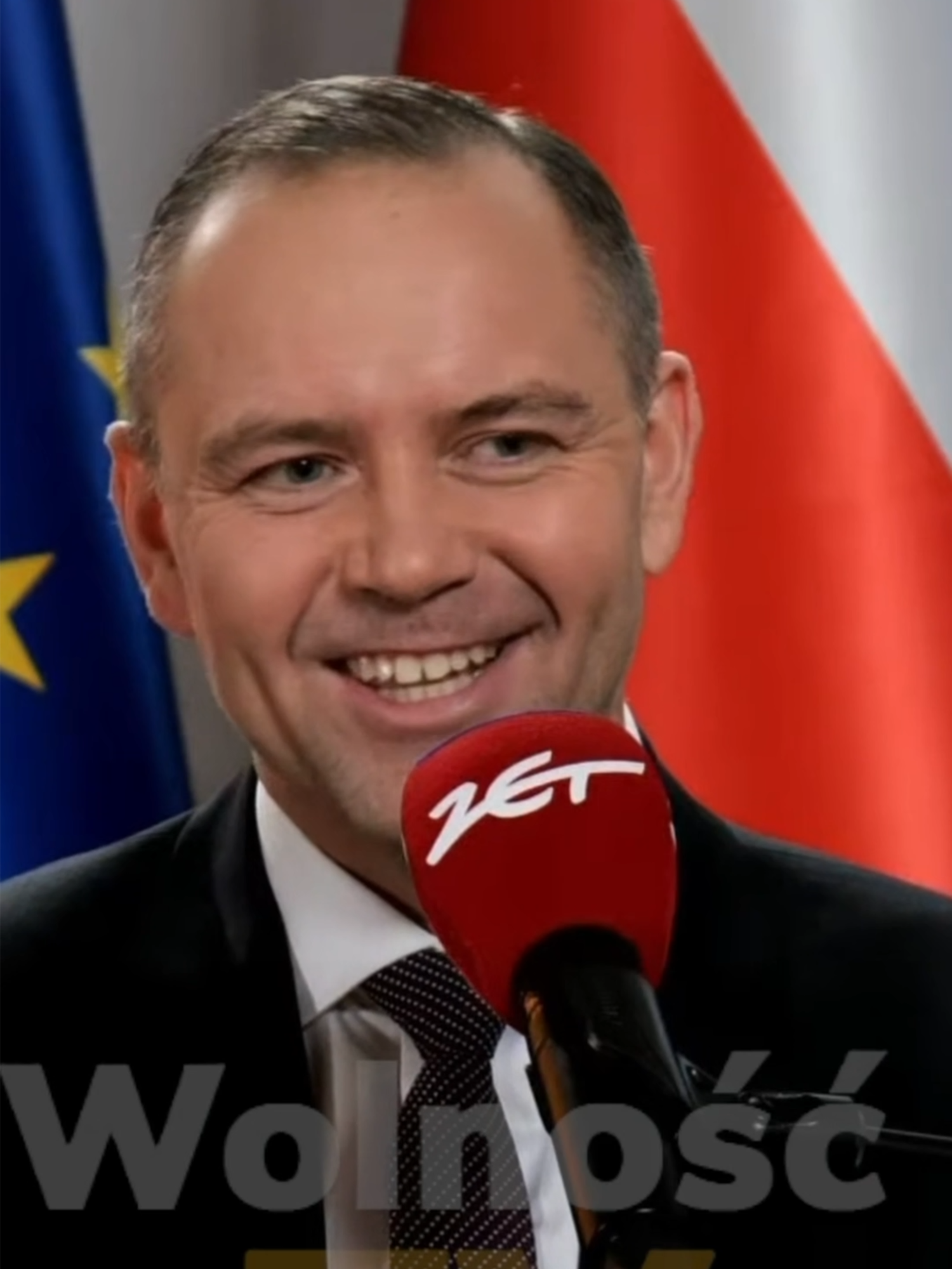 NAWROCKI WYBUCHŁ ŚMIECHEM NA PYTANIE O TUSKA!