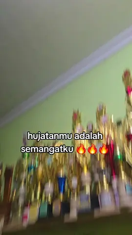 yang bilang,gerakannya salah,gerakannya beda,gerakannya satu kali pakai,gerakannya sesuai kepercayaan masing2...🤭🤭 mohon maaf ya....ini emang dance versi dia...🥰🥰 mengikuti trend sekarang,namun ada sedikiiiit banget yg di improvisasi ❤️❤️❤️ #fyf #fyp #viral #danceviral #dancengapainrepot 