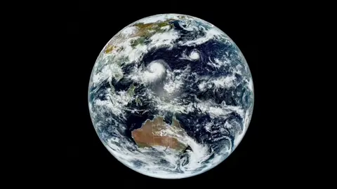 TIMELAPSE SIÊU BÃO MẠNH NHẤT THẾ GIỚI RAGASA 2025 VỚI SỨC GIÓ ĐẠT 270km/h #strom #ragasa #viral 