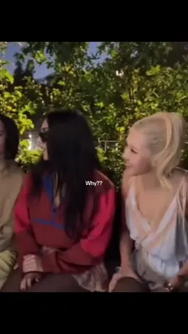 They discriminated against rose and they ignored rose when she tried to talk with them😭 ohh my number one girl💔#rose #roses_are_rosie #viral #fyp #explore 